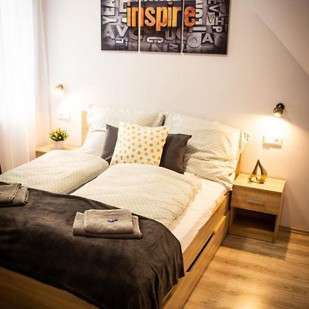Loli Apartman Miskolc Exterior foto