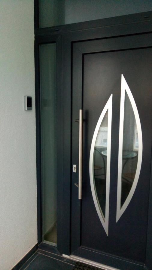 Loli Apartman Miskolc Exterior foto