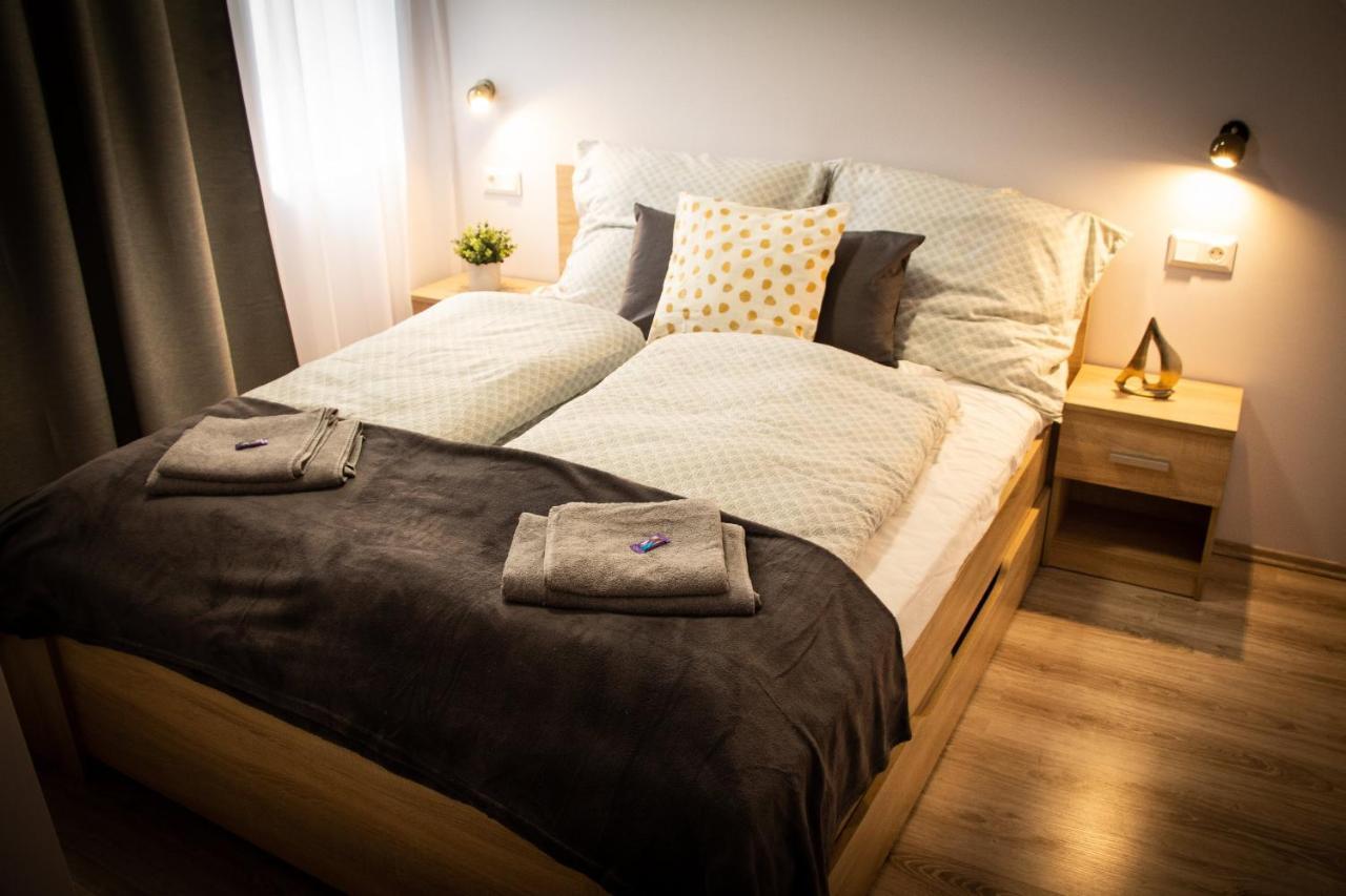 Loli Apartman Miskolc Exterior foto
