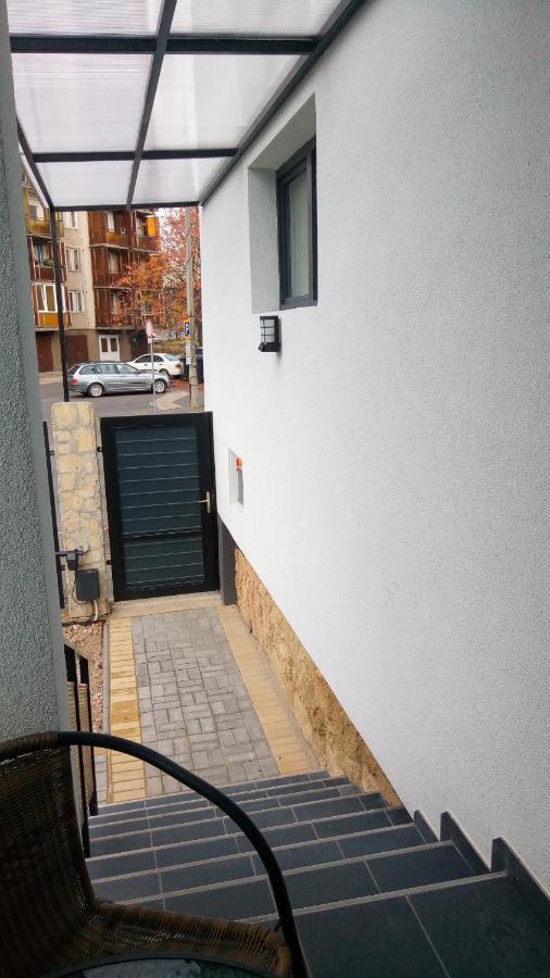 Loli Apartman Miskolc Exterior foto
